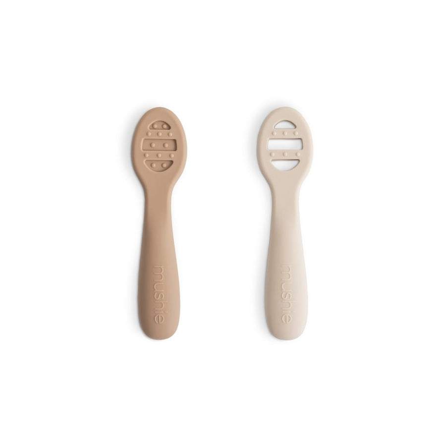 First Feeding Baby Spoons Natural/Shifting Sand – 2 Pack – Mushie