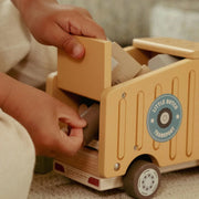 LITTLE DUTCH. Dump truck
