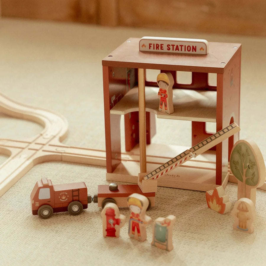 LITTLE DUTCH. Fire station